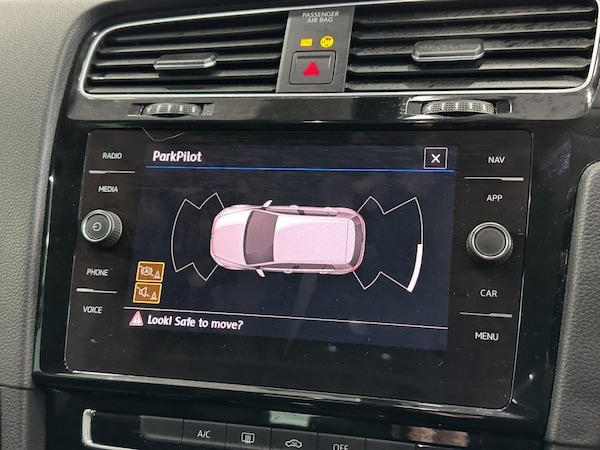 Used Volkswagen Golf 2019 for sale - 76119300: Photo 32