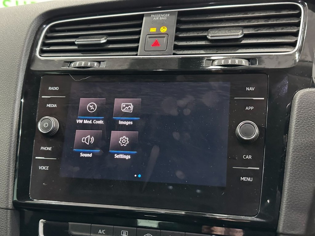 Used Volkswagen Golf 2019 for sale - 76119300: Photo 35