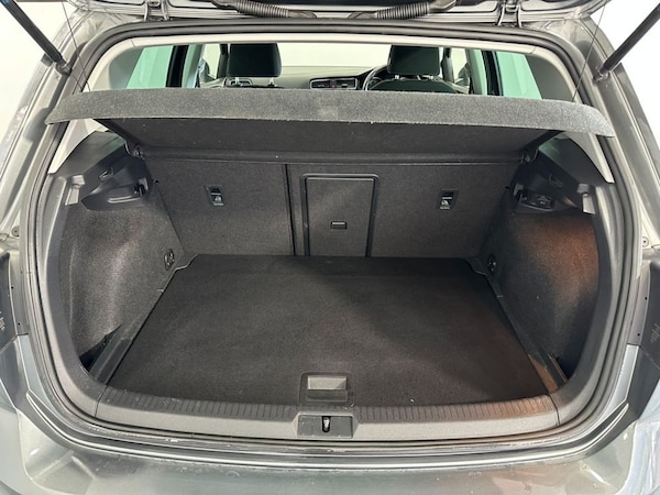 Used Volkswagen Golf 2019 for sale - 76119300: Photo 35