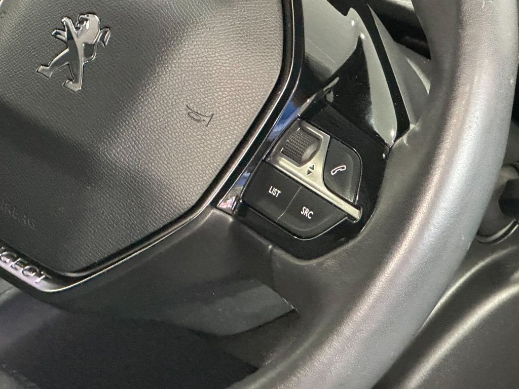 Used Peugeot 2008 2021 for sale - 76303889: Photo 16