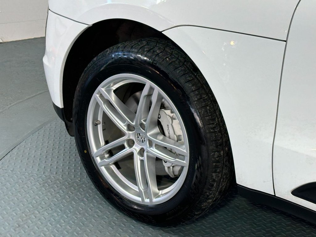 Used Porsche Macan 2017 for sale - 76691303: Photo 19