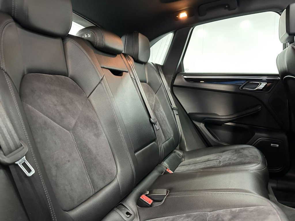 Used Porsche Macan 2017 for sale - 76691303: Photo 26