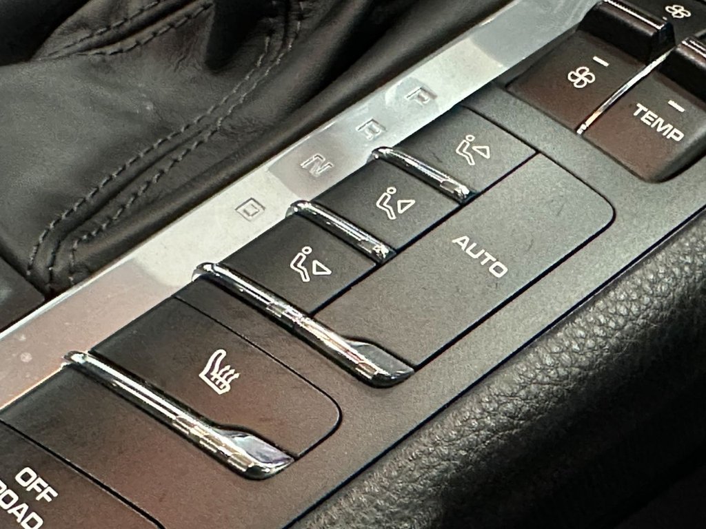 Used Porsche Macan 2017 for sale - 76691303: Photo 37