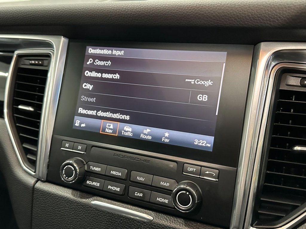 Used Porsche Macan 2017 for sale - 76691303: Photo 40