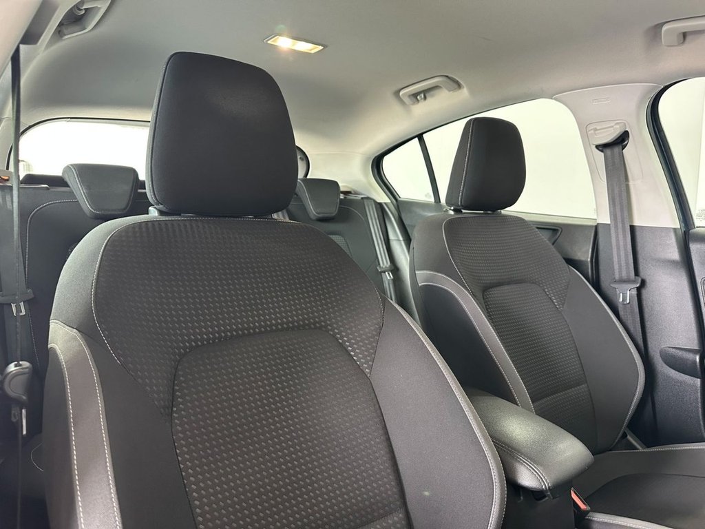 Used Ford Focus 2018 for sale - 76040231: Photo 16