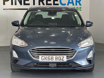 Used Ford Focus 2018 for sale - 76040231: Photo 2