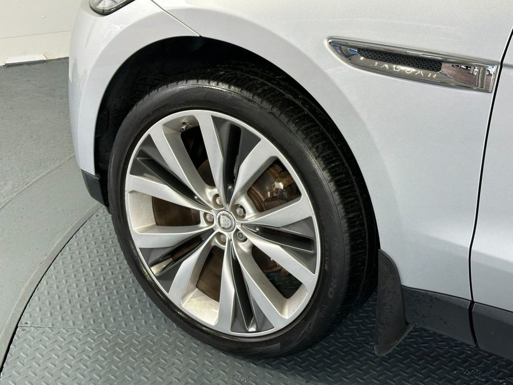 Used Jaguar F-Pace 2018 for sale - 76304296: Photo 12