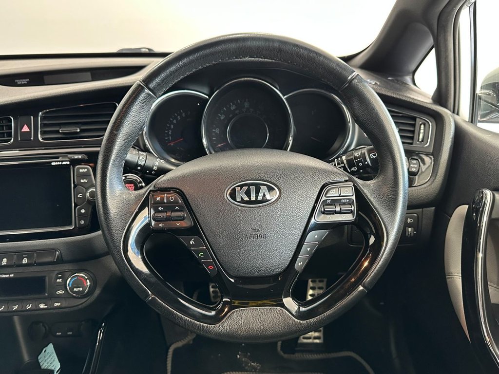 Used Kia Pro Ceed 2014 for sale - 77680790: Photo 24