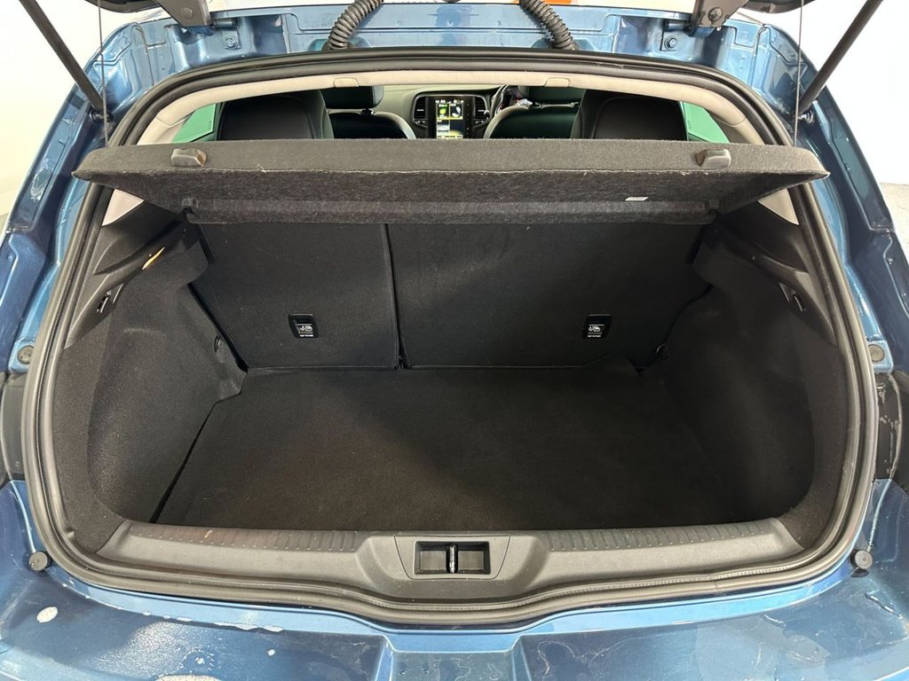 Used Renault Megane 2017 for sale - 76147710: Photo 33