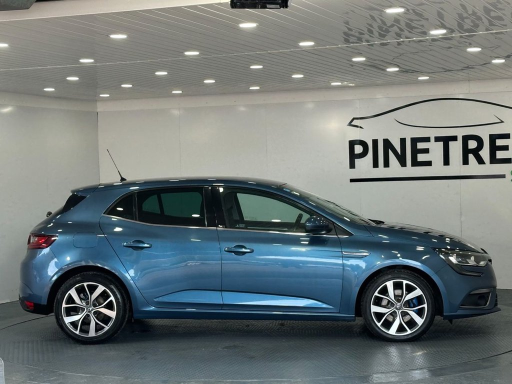Used Renault Megane 2017 for sale - 76147710: Photo 8
