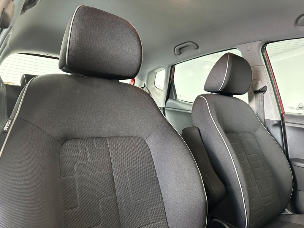 Used Kia Venga 2011 for sale - 76356549: Photo 15