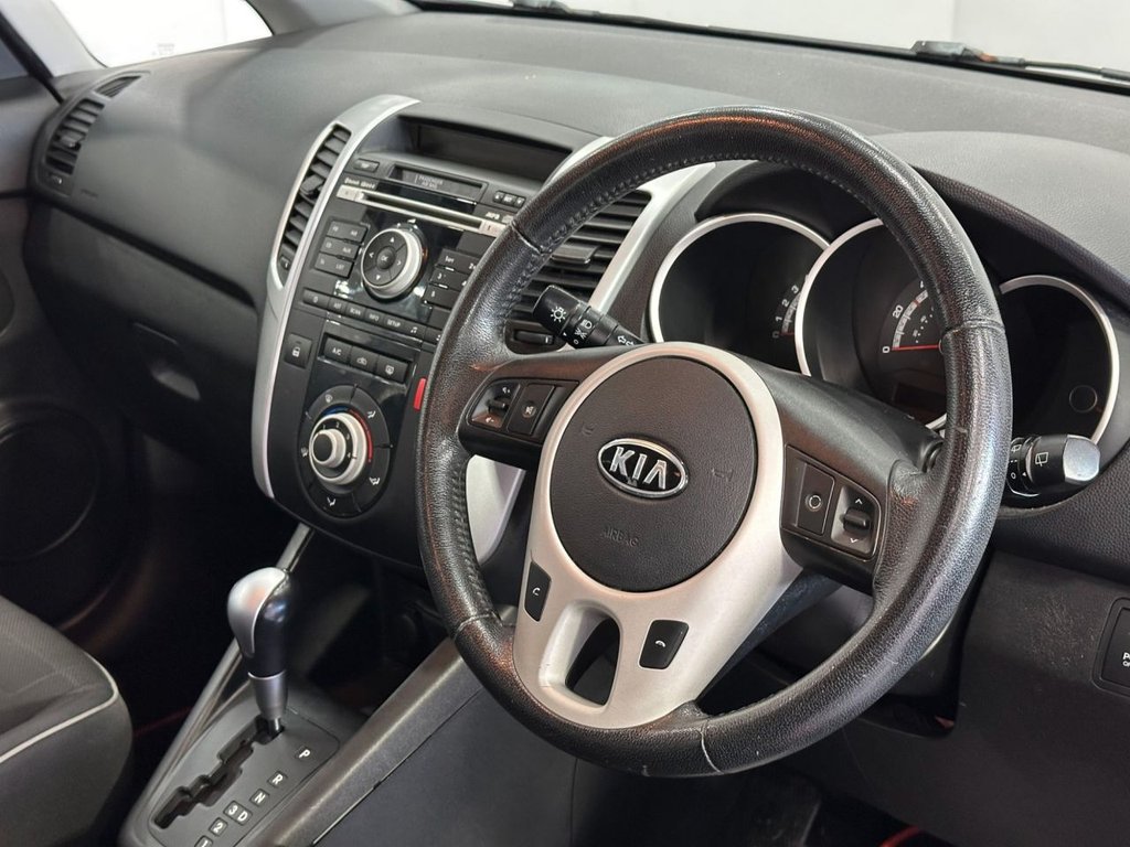 Used Kia Venga 2011 for sale - 76356549: Photo 22