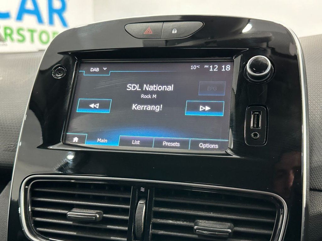 Used Renault Clio 2018 for sale - 76132677: Photo 29