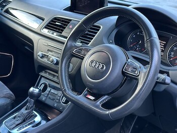 Used Audi Q3 2018 for sale - 77355623: Photo