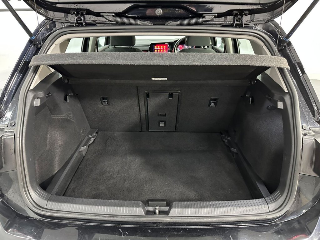 Used Volkswagen Golf 2020 for sale - 77227151: Photo 36