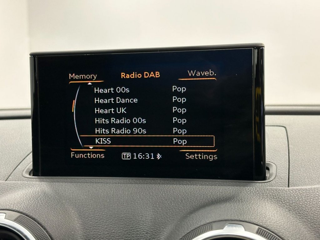 Used Audi A3 Cabriolet 2015 for sale - 77422165: Photo 32