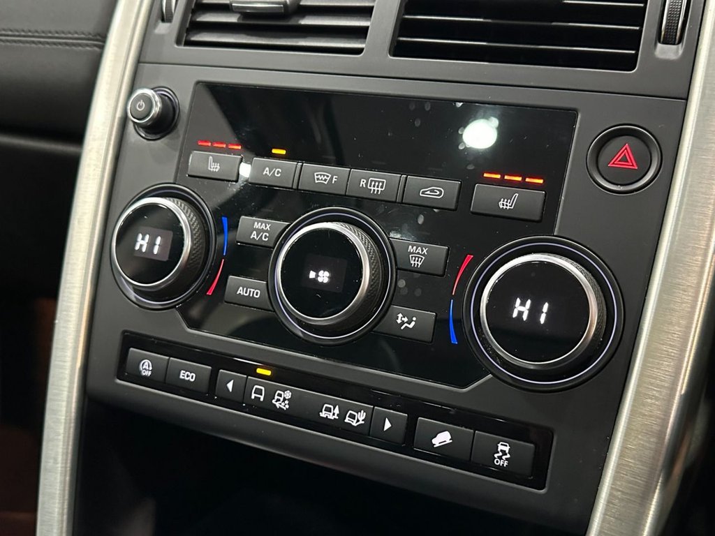 Used Land Rover Discovery Sport 2018 for sale - 76883531: Photo 31