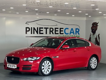 Used Jaguar XE 2018 for sale - 78096987: Photo