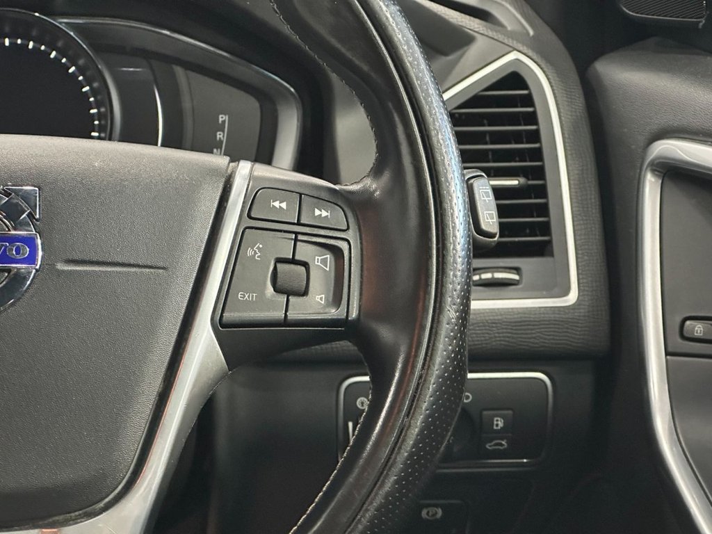 Used Volvo XC60 2017 for sale - 76496678: Photo 25