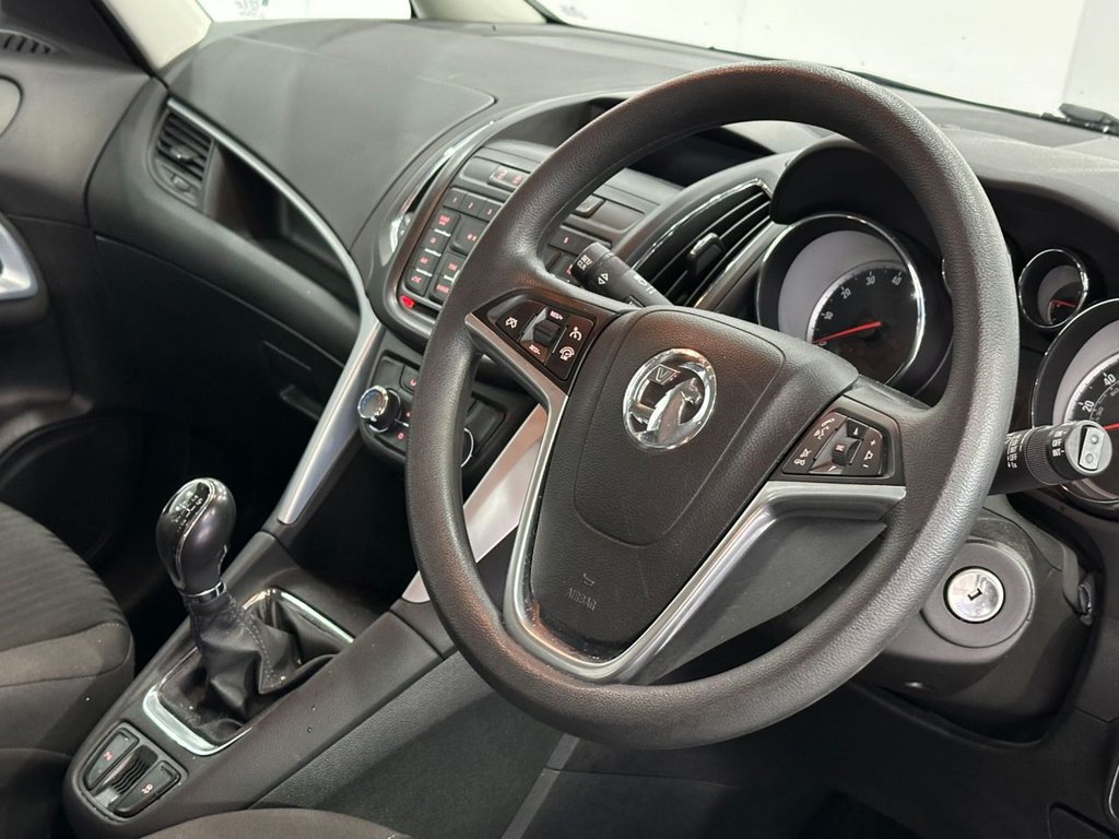 Used Vauxhall Zafira Tourer 2015 for sale - 77227092: Photo 15