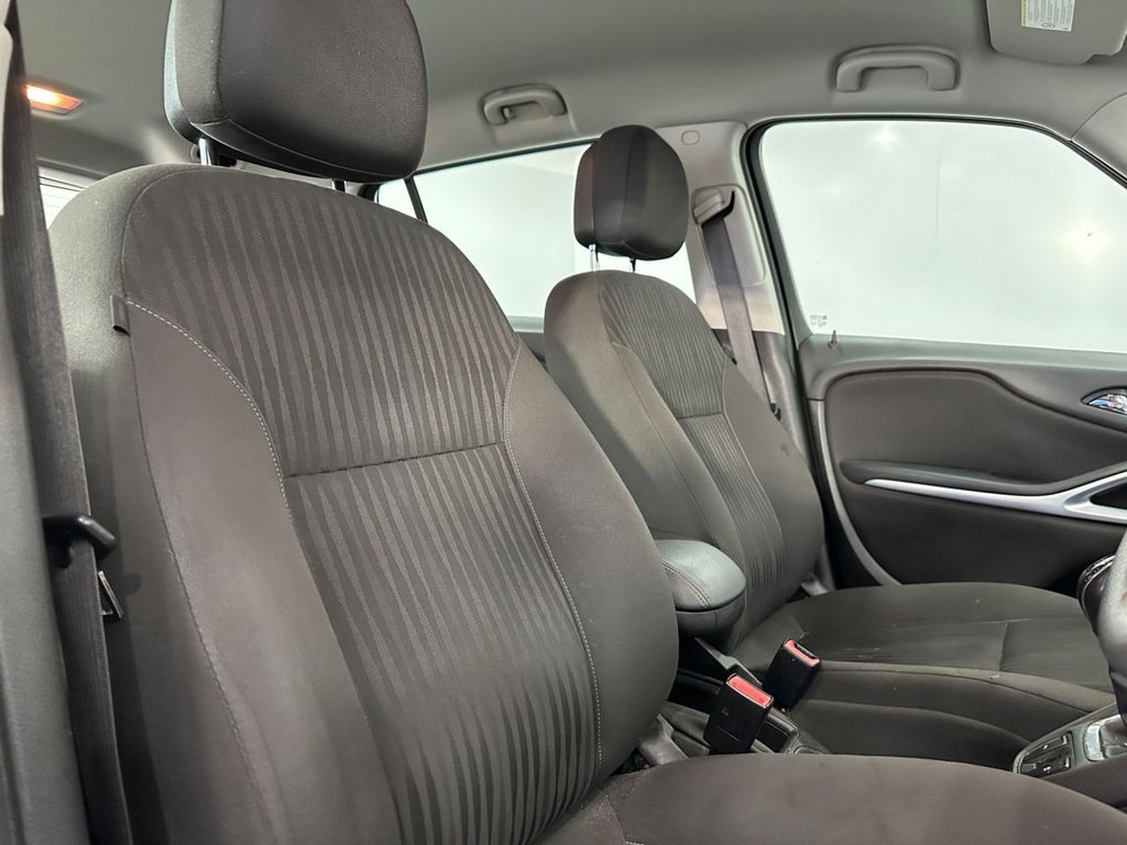 Used Vauxhall Zafira Tourer 2015 for sale - 77227092: Photo 17