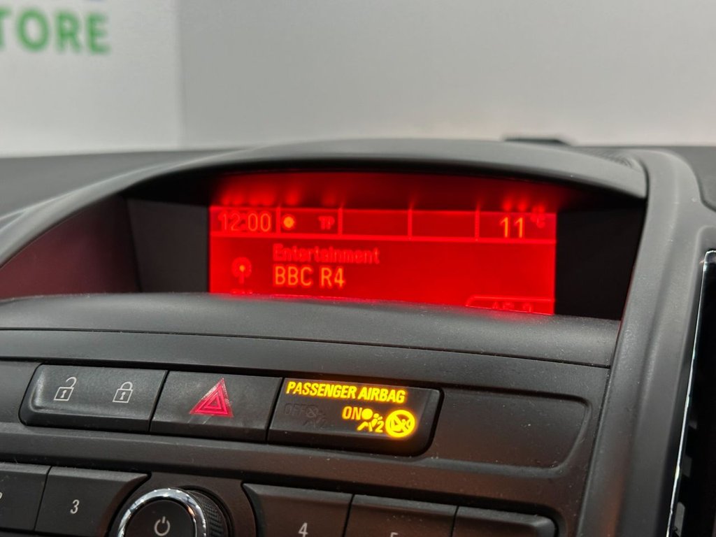 Used Vauxhall Zafira Tourer 2015 for sale - 77227092: Photo 29