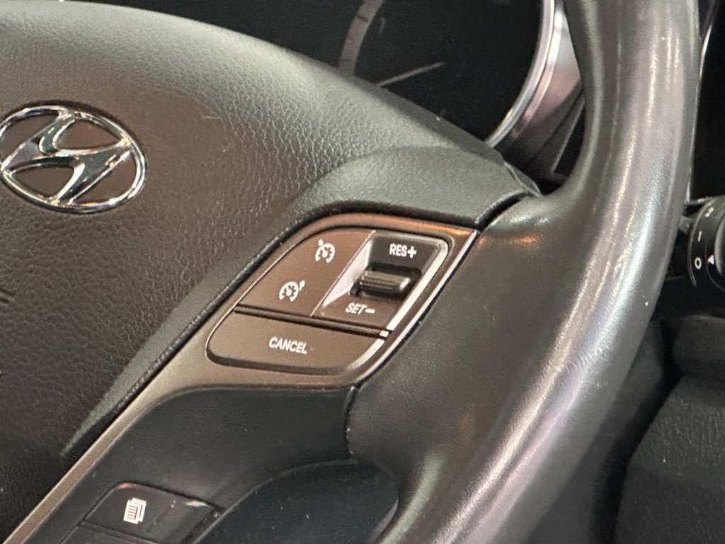 Used Hyundai Santa Fe 2016 for sale - 76303905: Photo 18