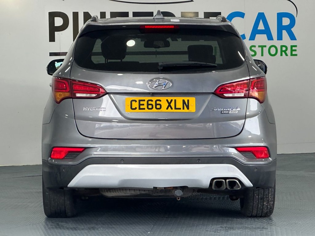 Used Hyundai Santa Fe 2016 for sale - 76303905: Photo 9