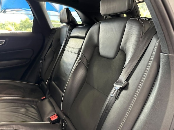 Used Volvo XC60 2018 for sale - 76038830: Photo 28