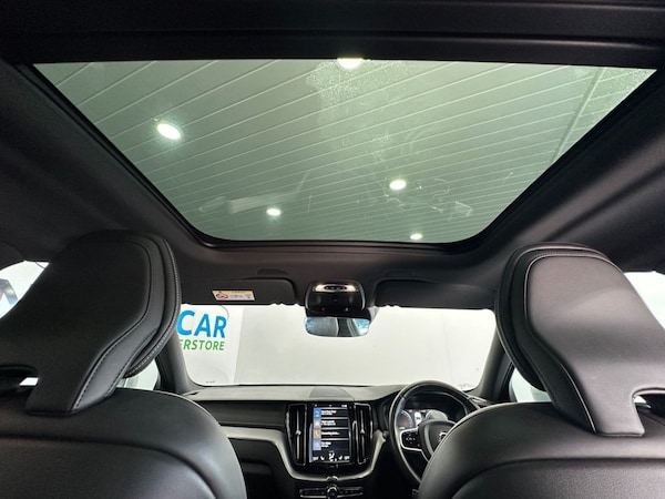 Used Volvo XC60 2018 for sale - 76038830: Photo 32