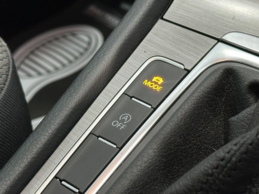 Used Volkswagen Golf 2015 for sale - 76038743: Photo 24