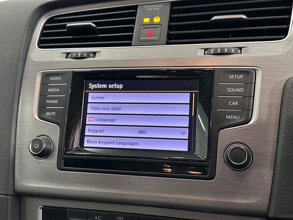 Used Volkswagen Golf 2015 for sale - 76038743: Photo 33