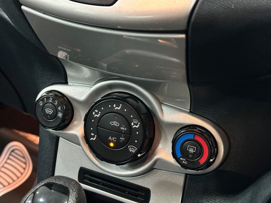 Used Ford Fiesta 2012 for sale - 76510113: Photo 25