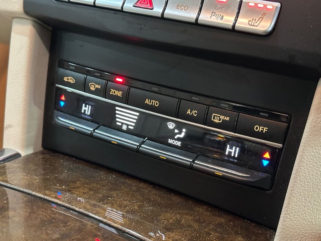 Used Mercedes-Benz E Class 2015 for sale - 77250772: Photo 29