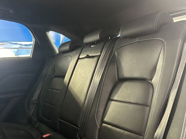 Used Jaguar F-Pace 2017 for sale - 76039224: Photo 19