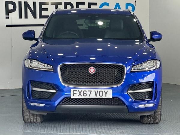 Used Jaguar F-Pace 2017 for sale - 76039224: Photo 2
