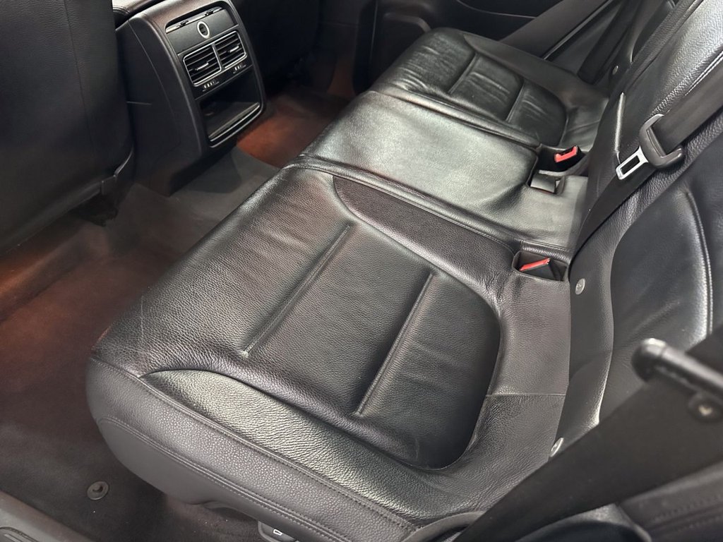 Used Volkswagen Touareg 2012 for sale - 76826526: Photo 23