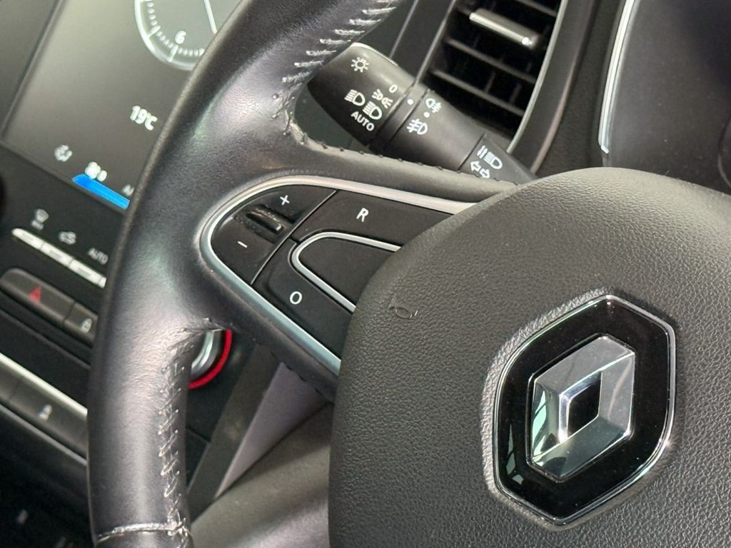 Used Renault Megane 2017 for sale - 76039275: Photo 15