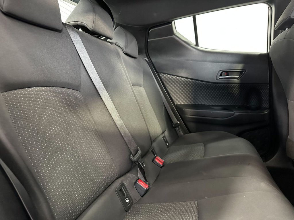 Used Toyota C-HR 2017 for sale - 77673605: Photo 20