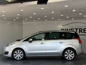 Used Peugeot 5008 2016 for sale - 74998463: Photo