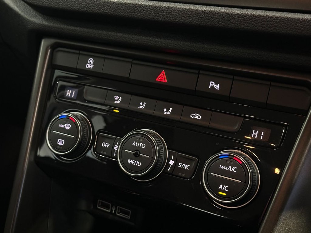 Used Volkswagen T-Roc 2018 for sale - 77668857: Photo 28