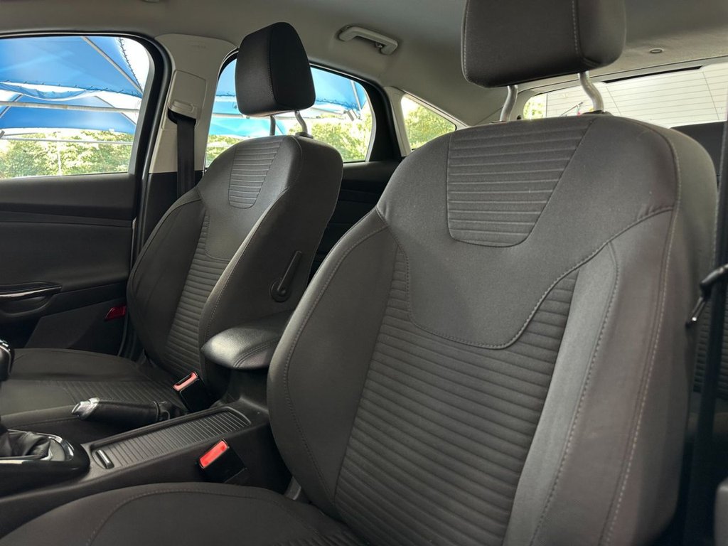 Used Ford Focus 2015 for sale - 76038950: Photo 24