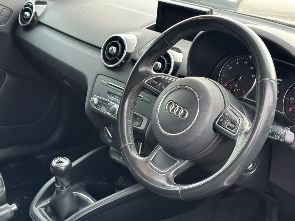 Used Audi A1 2017 for sale - 77133563: Photo 2