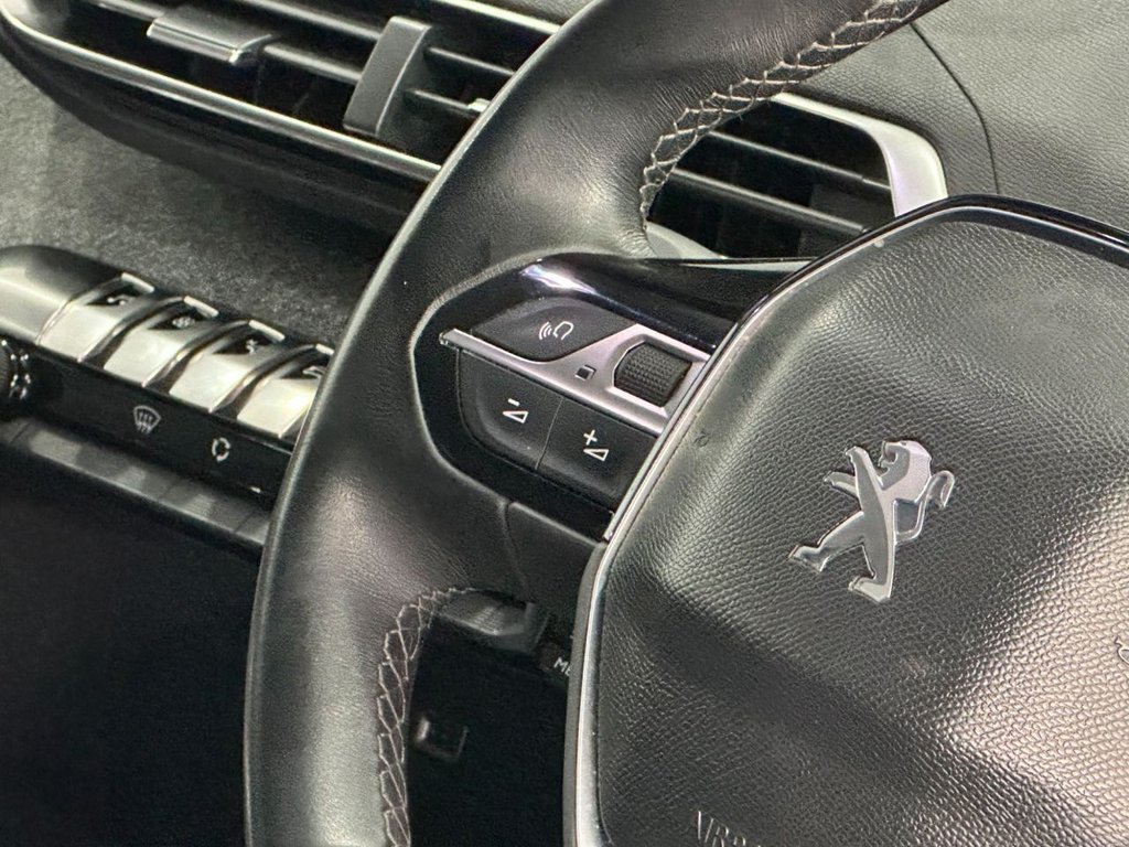 Used Peugeot 3008 2018 for sale - 76147984: Photo 14