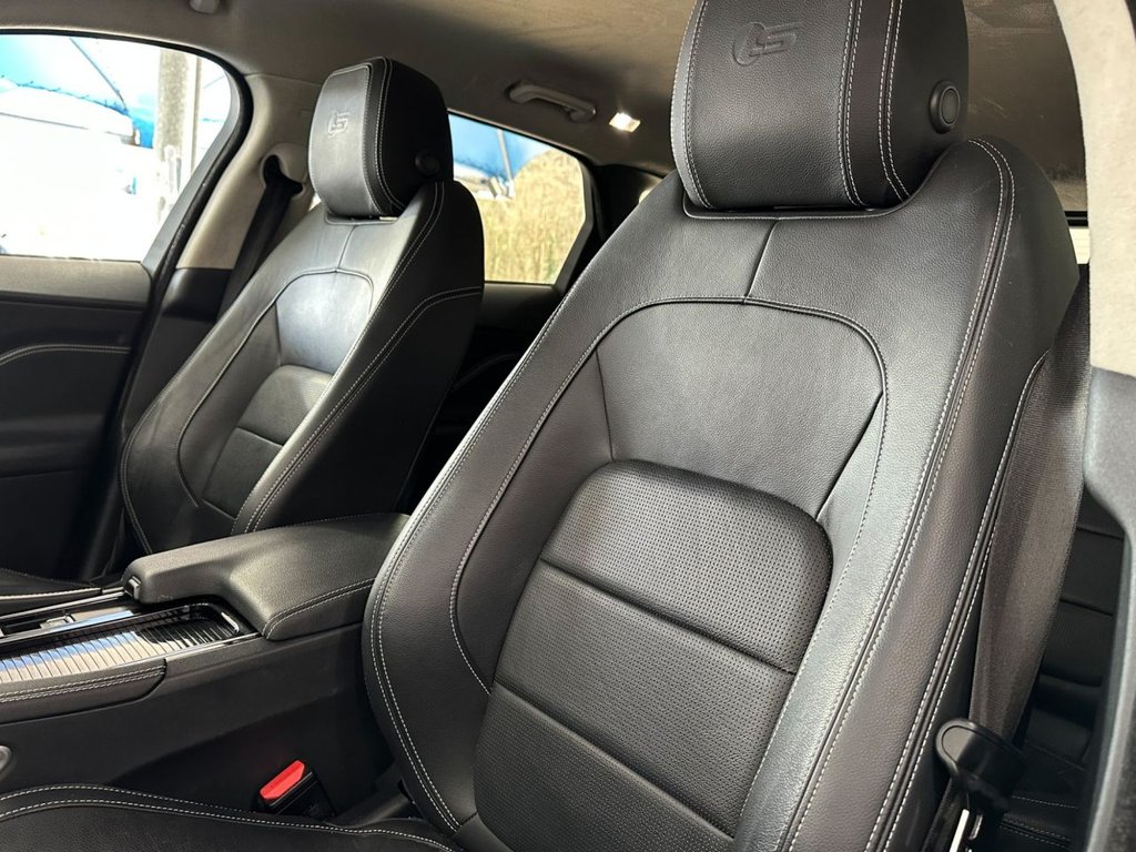 Used Jaguar F-Pace 2019 for sale - 77673619: Photo 21