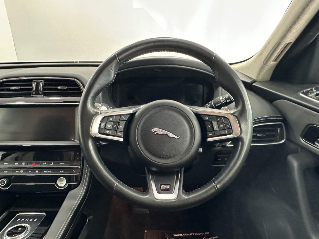 Used Jaguar F-Pace 2019 for sale - 77673619: Photo 25