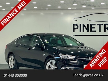 Vauxhall - Insignia