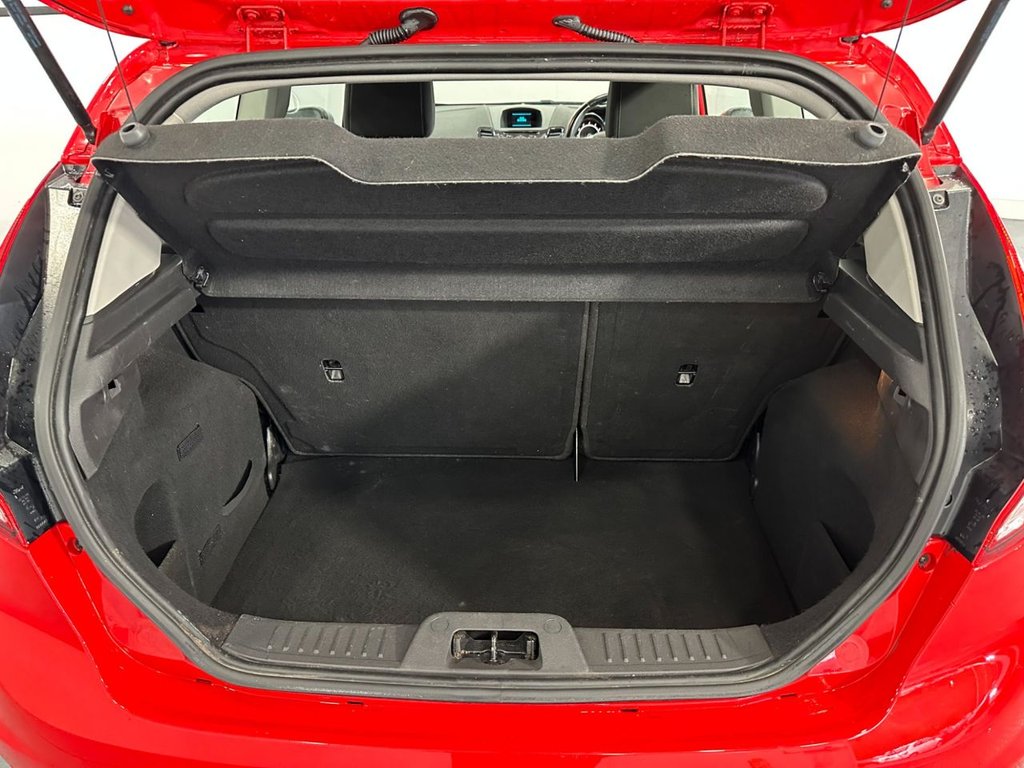 Used Ford Fiesta 2015 for sale - 76417604: Photo 30