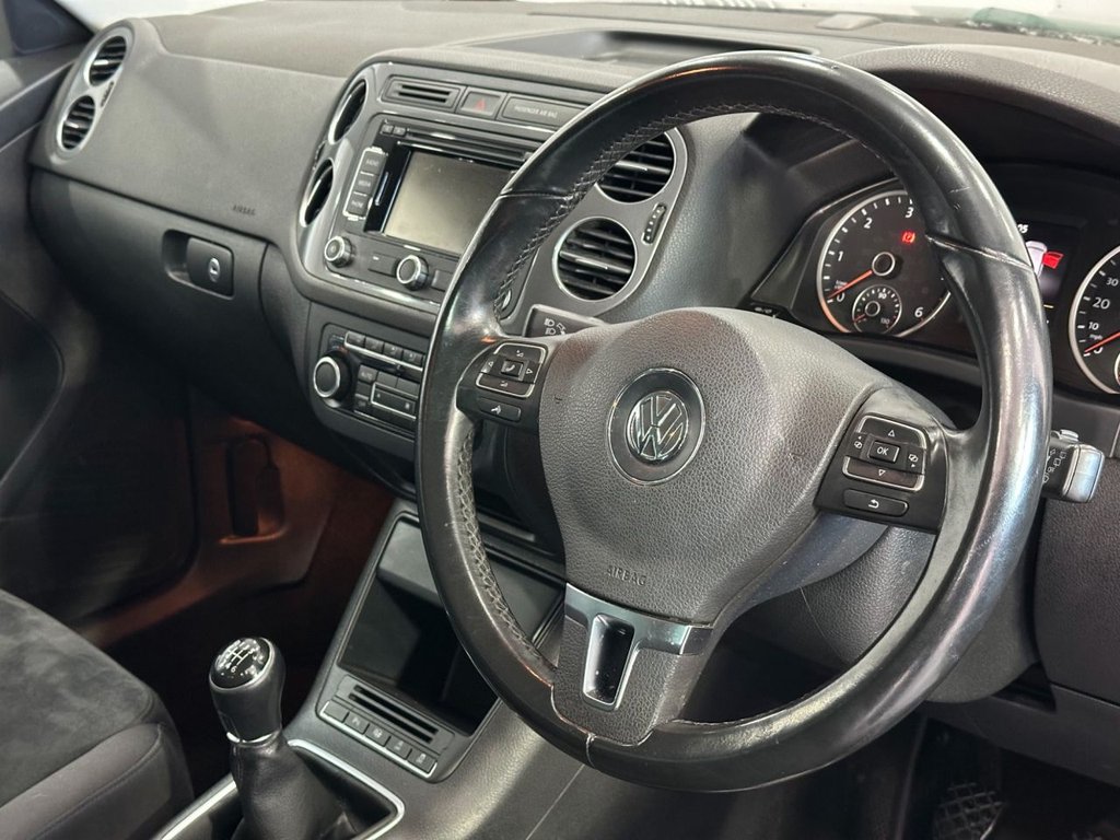 Used Volkswagen Tiguan 2015 for sale - 76345898: Photo 12