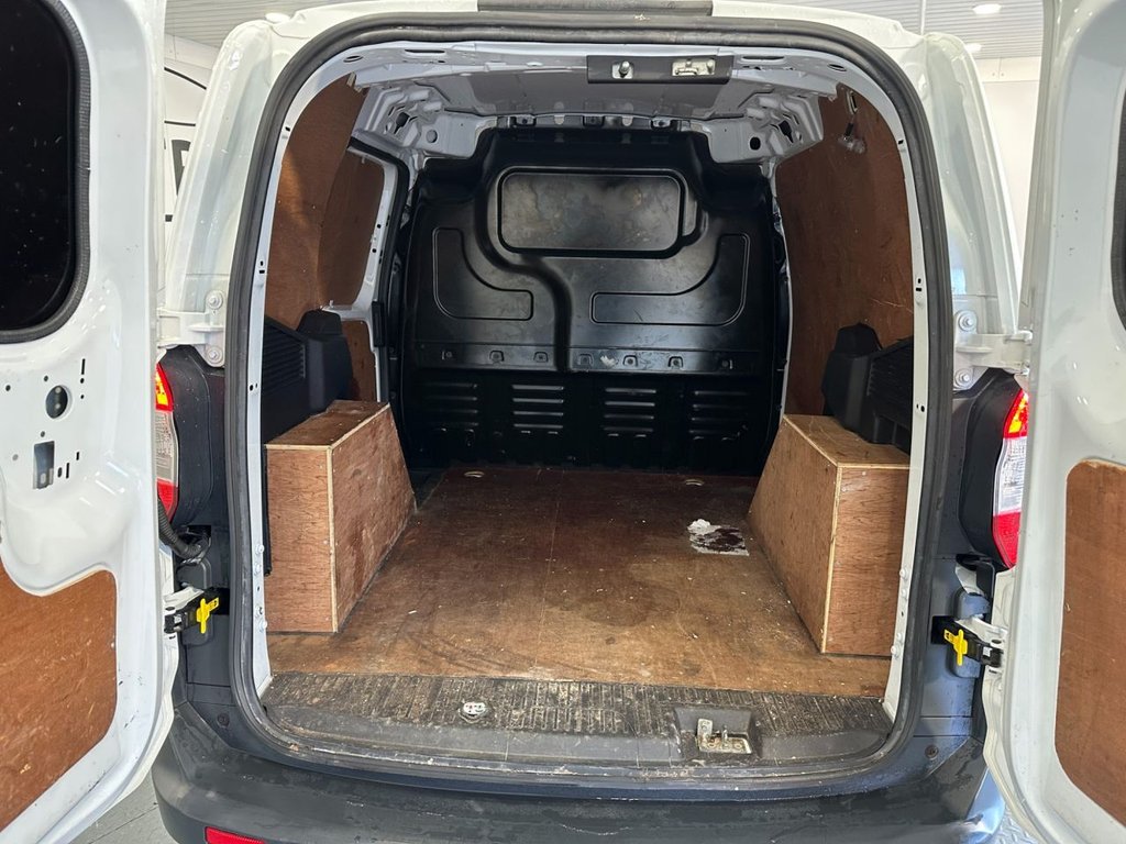 Used Ford Transit Courier 2017 for sale - 77534744: Photo 18
